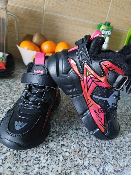 Дитячі зимові черевики