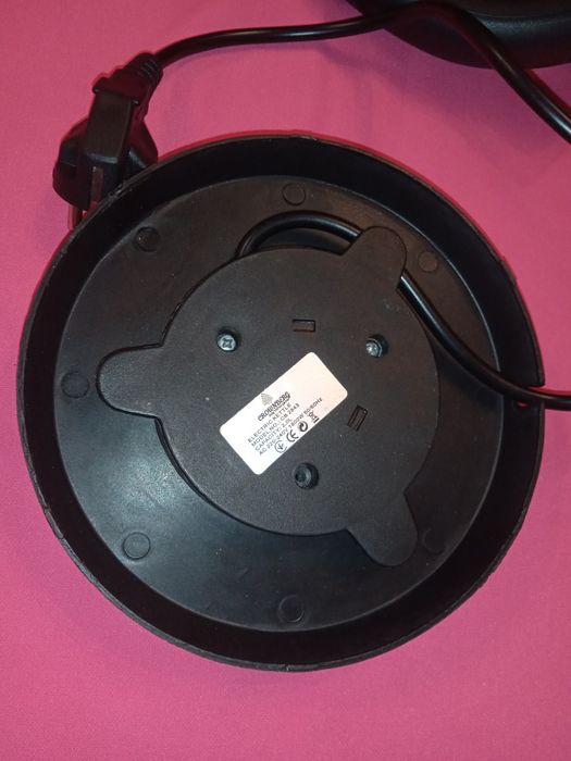 Электрочайник CROWNBERG