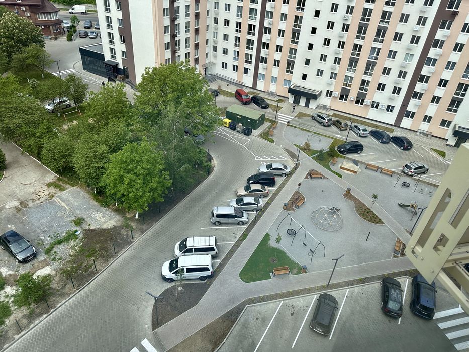 Продаж Однокімнатна внутрішні роботи, тепла підлога, штукатурка, розводка електрикі  велика площа вікон, просторе планування, ЖК Синергія Light