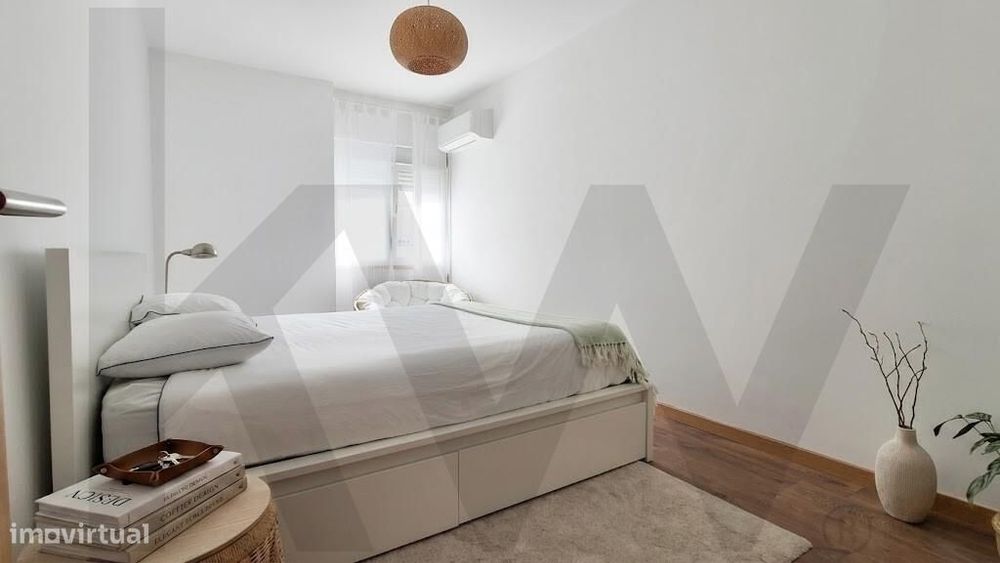 Apartamento T3 Remodelado | Estacionamento privativo | Centro da vila