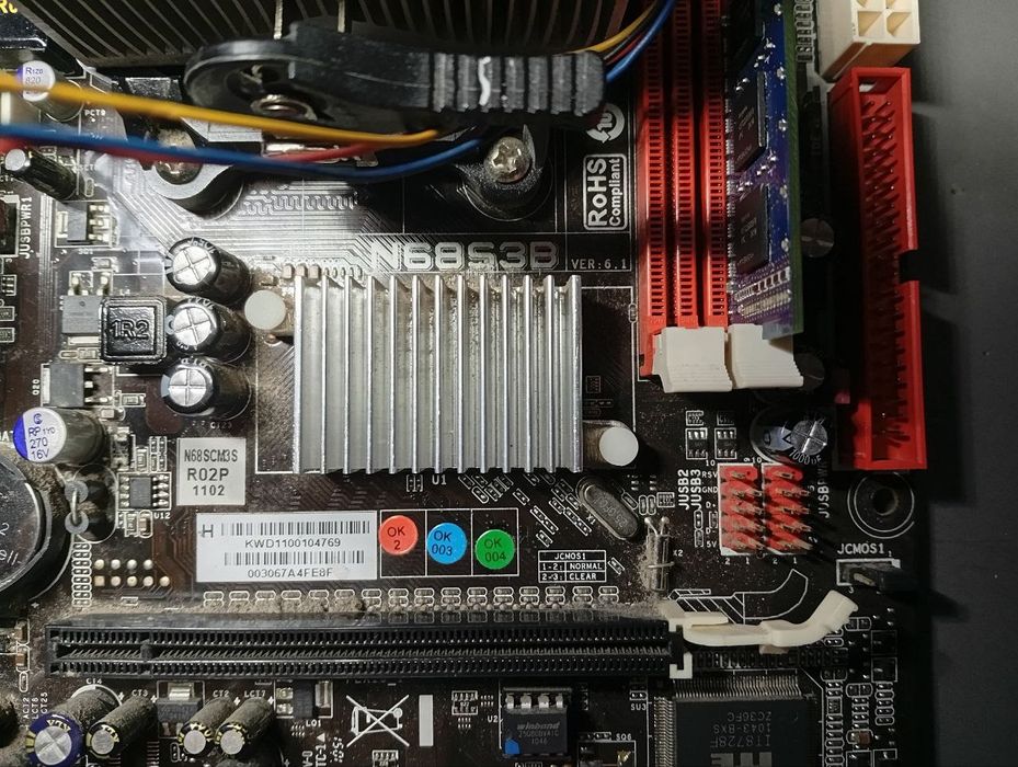 Материнська плата Biostar N68S3B