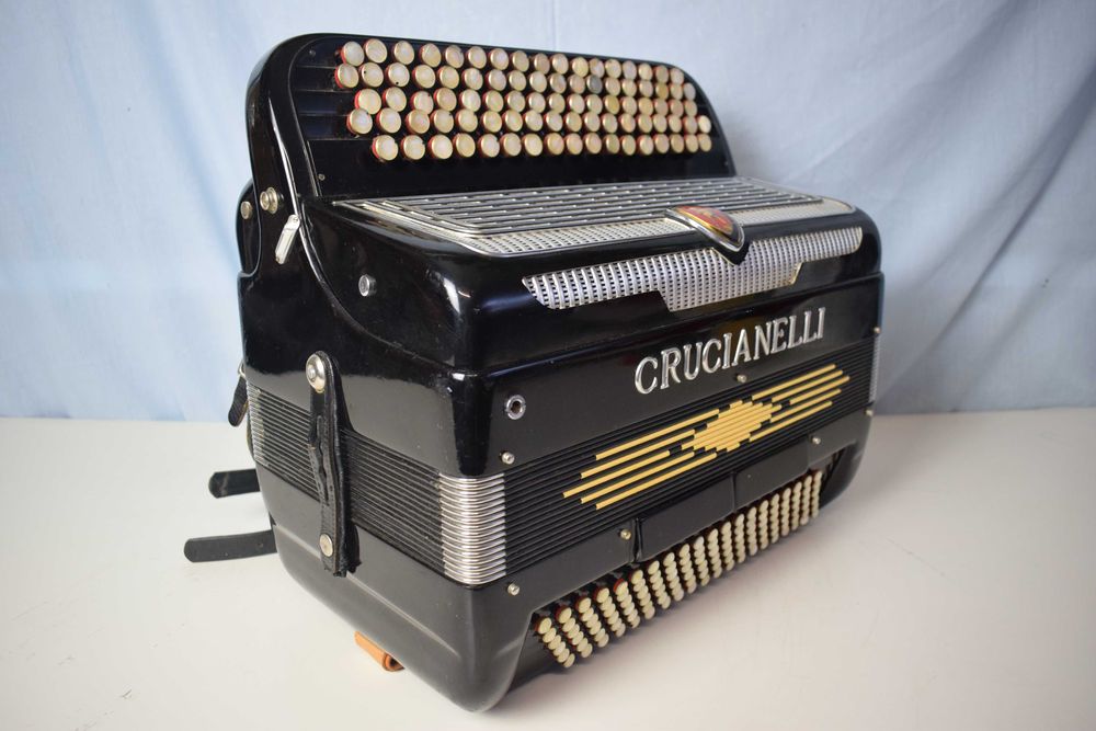 Acordeao Crucianelli 4 Voz. 1200 Baixos N 24