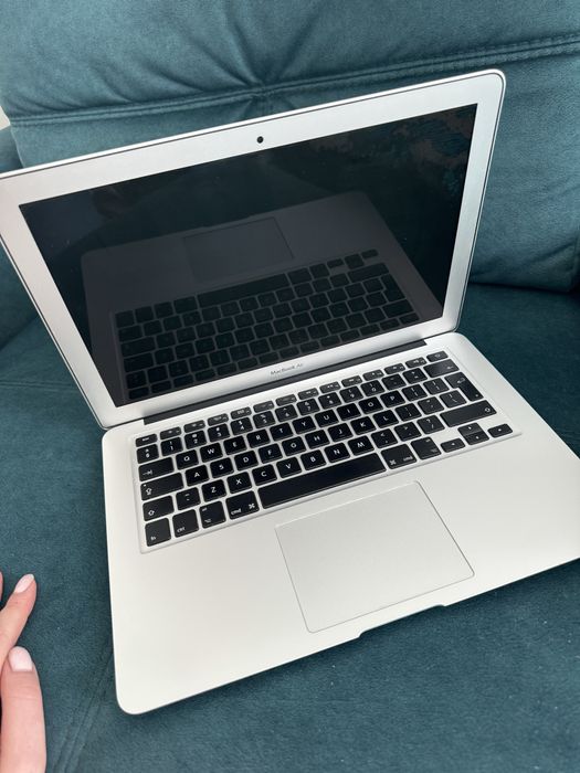 Apple MacBook Air 13' , model A1466 EMC3178