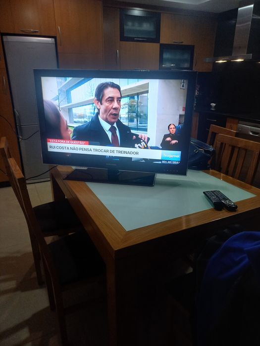 Televisor da marca Samsung ecrã  40 polegadas