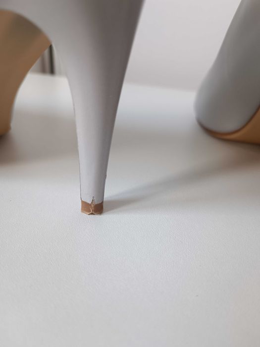 Buty na obcasie srebrne