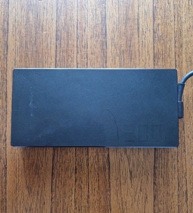 Adaptador(Carregador Asus) 200W