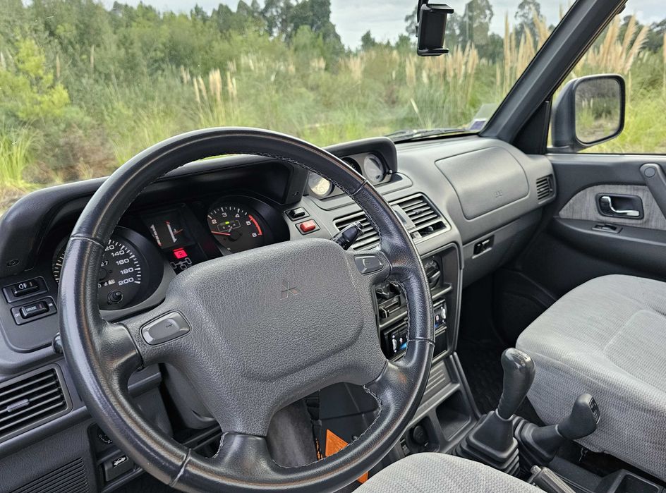 Mitsubishi Pajero 2.8 TD GLS Longo (Super Select) de 1996,  ícone 4x4 Irrepreensível