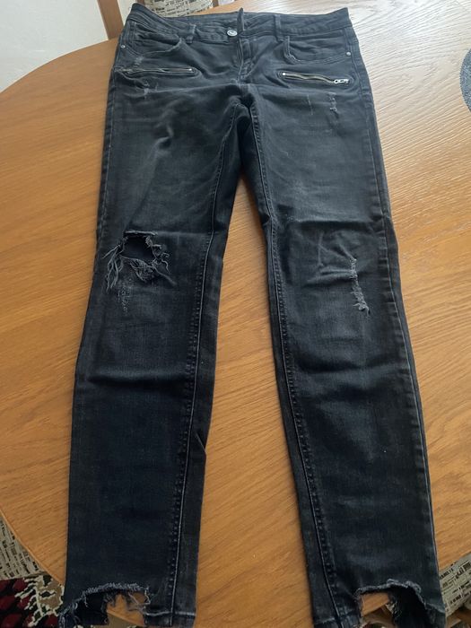 Jeansy czarne Zara roz 40 dziury przetarcia