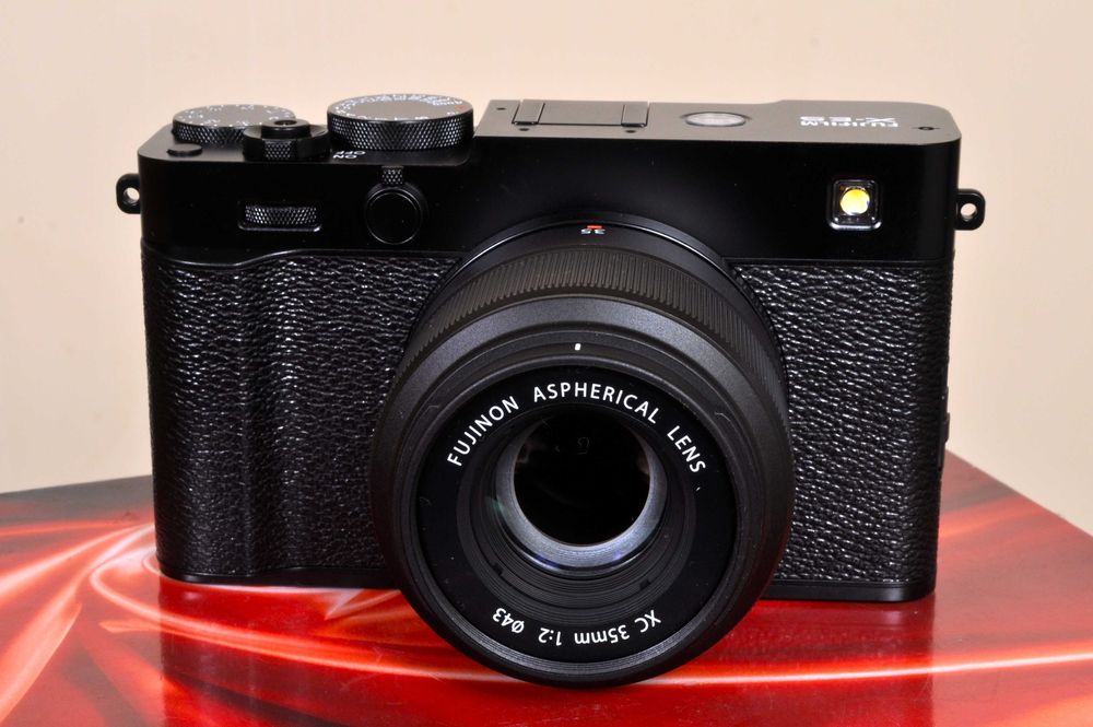Fuji X-E5 + Xc 35mm F: 2.0. Novo, fatura e garantia 3 anos Fuji PT.