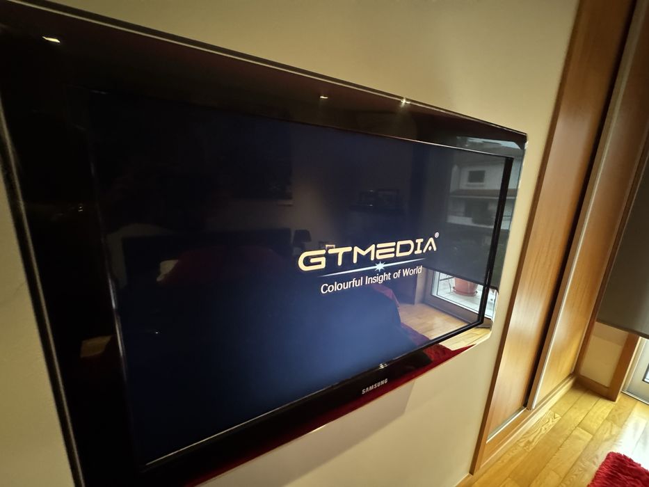 TV Televisao Samsung 32” LCD