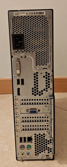 PC Fujitsu - ESPRIMO D538
