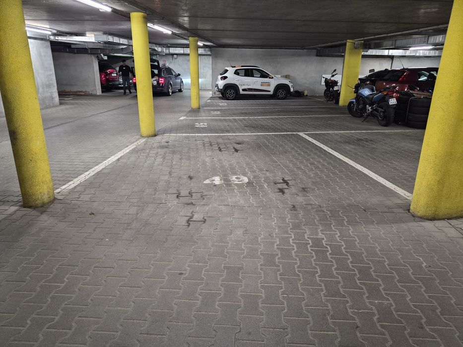Miejsce postojowe w podziemnej hali garażowej