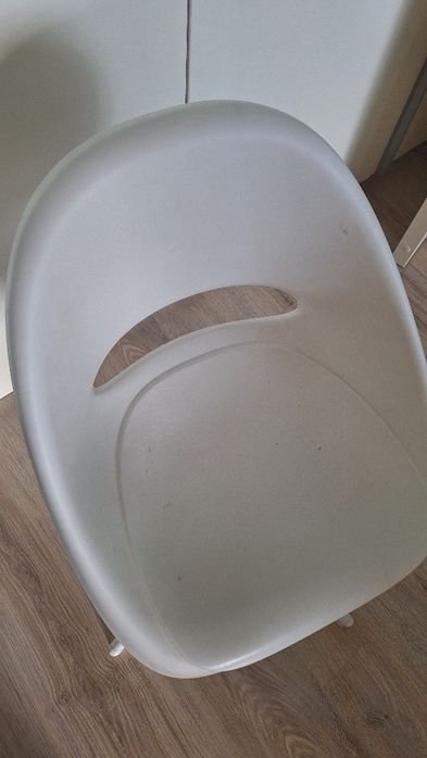 Ikea, стуло дитяче, поворотне. loberget