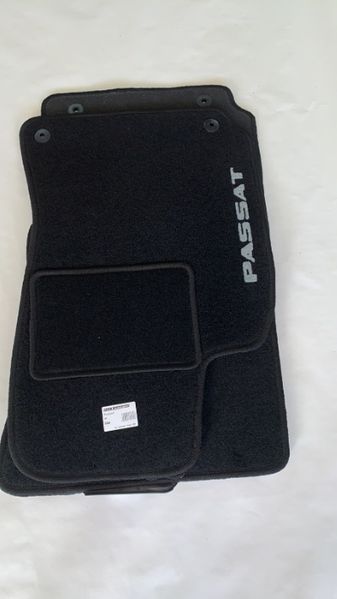 Коврики в салон VOLKSWAGEN Passat B-7/B-8/T-5/Touareg/Goif /Tiguan