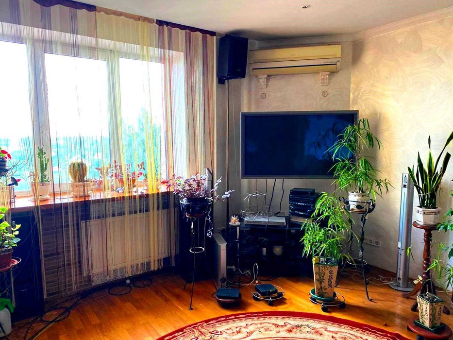 Продам 3к 107м пр- т Науки 62-А Бізнес Клас Ремонт Меблі Техника Цегла