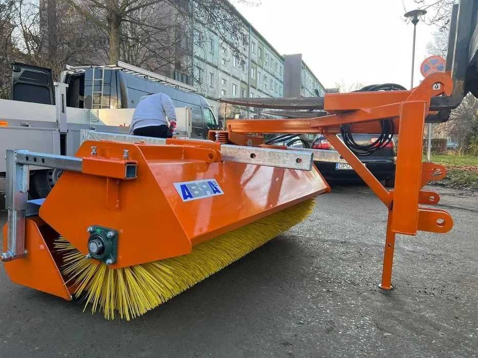 Zamiatarka do ciągnika na tuz euroramka wózek widłowy 120 - 240 cm