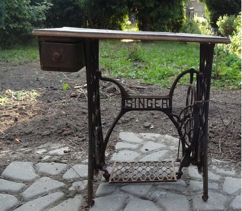 Podstawa do maszyny do szycia Singer