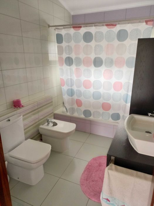Moradia T3 com Garagem - Porto Martins