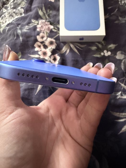 Iphone 16 ultramaryna