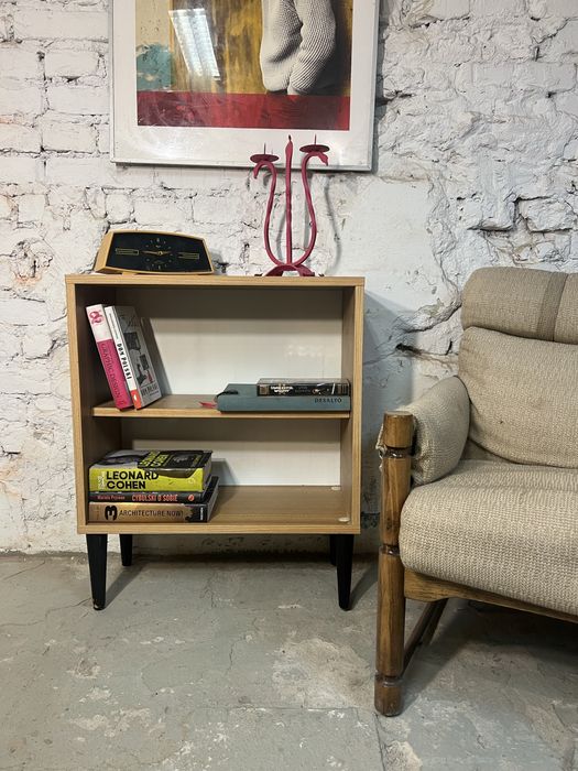 Piekna mała biblioteczka szafka na winyle prl vintage retro