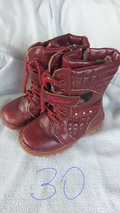 Віддам взуття дитяче