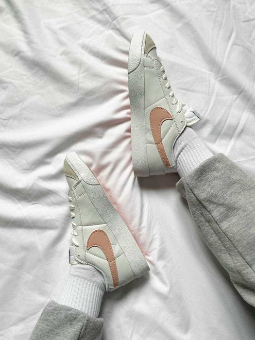 Кросівки Nike Blazer Low White/Pink Swoosh premium | Кроссовки Найк жіночі