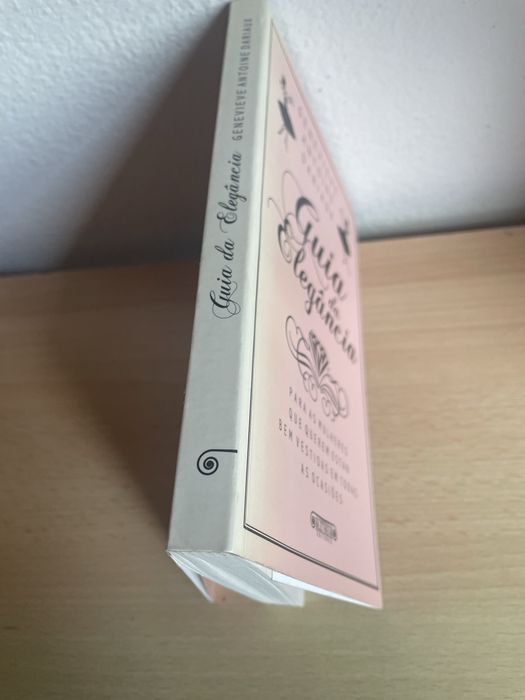 Livro Guia da Elegância