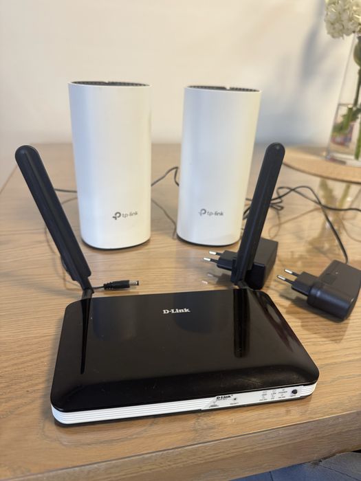 Wi-Fi Mesh-система для покриття будинку бездротовою мережею.
