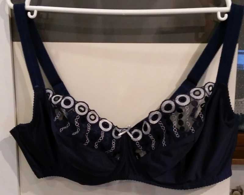 Biustonosz GORTEX  95E