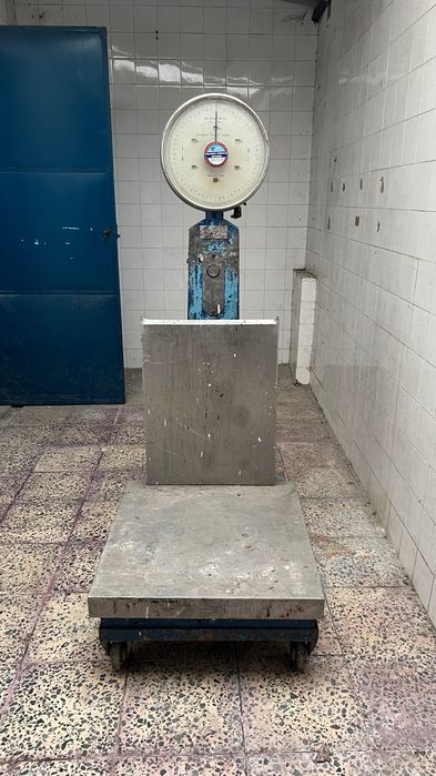 Balança Antiga de Relógio "Lage" Braga (300 kg) – A Funcionar
