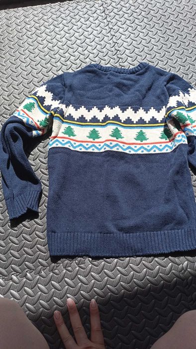 sweter świąteczny 128