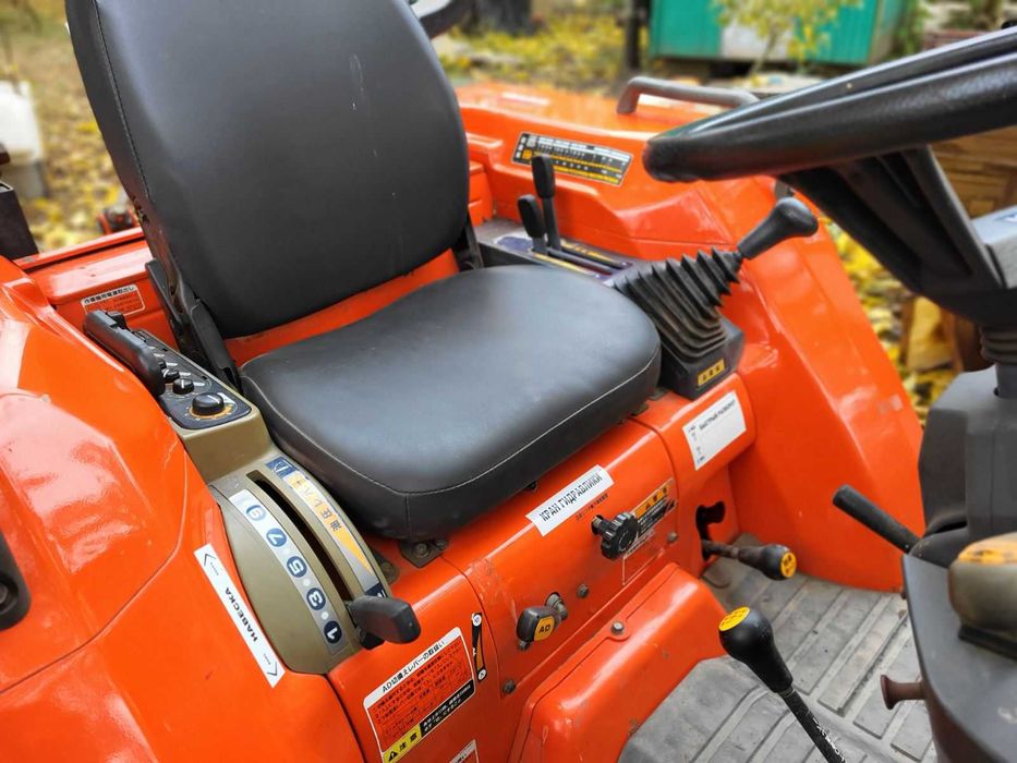 Тракторець Kubota GL221
