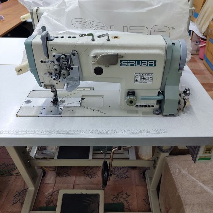 Продам Швейні Машинки, Тканину, Фурнітуру