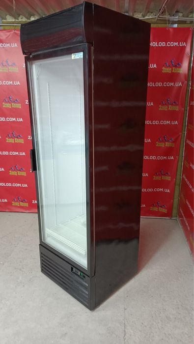 Холодильна вітрина.Вітрини холодильні Холодильник Шафа Витрина Шкаф
