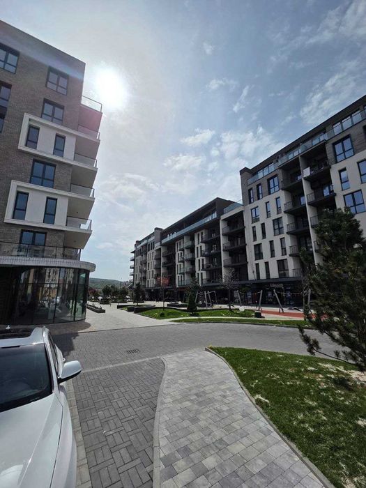 Оренда комерційного приміщення площею 851.3 м2 під навчальний центр, спортзал, клініку, ТЦ Sky City Тячів