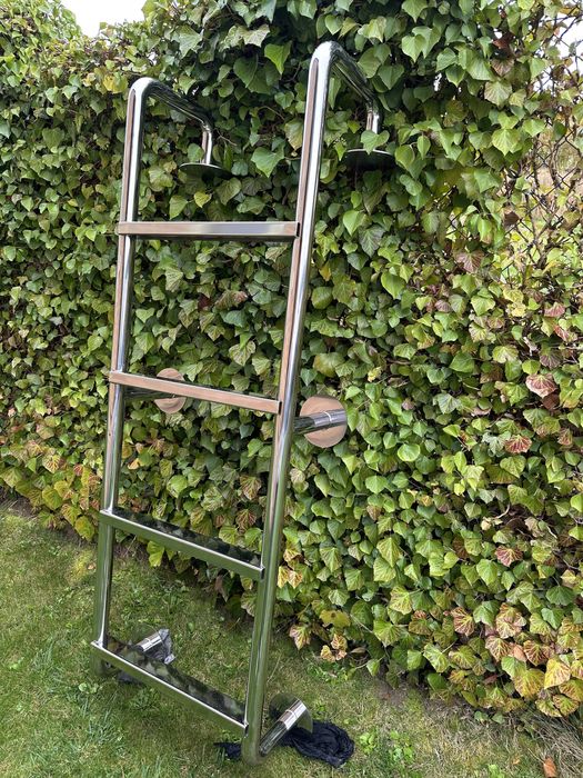 Садові меблі з нержавіючої сталі.Паркани.Огорожі.драбини для басейну