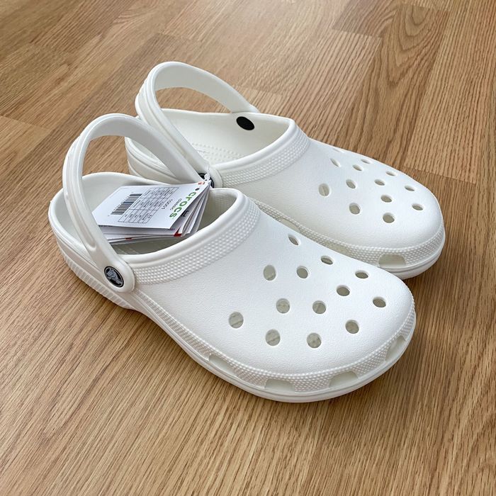Шльопанці жіночі крокси Crocs Classic