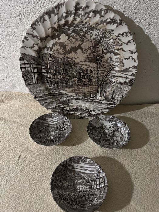 Porcelain and Crystal Sets426076901737113604