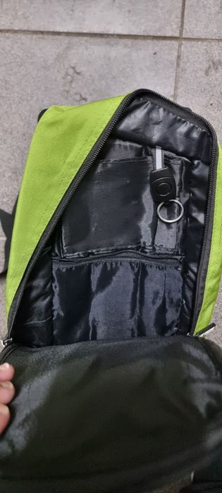 Mochila tira colo  Monster