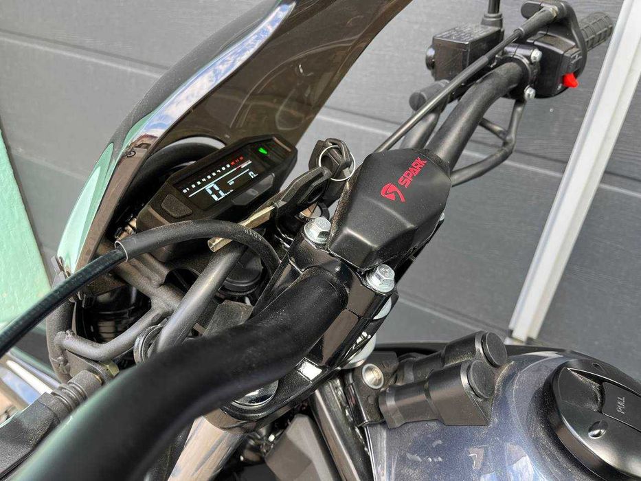 Мотоцикл Spark Спарк 250 куб SP250D-3 17 кінських сил