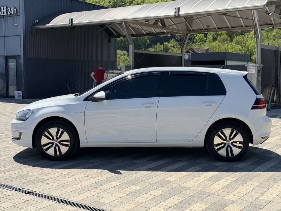 Volkswagen e-Golf 2015р 24kw Нова батарея
