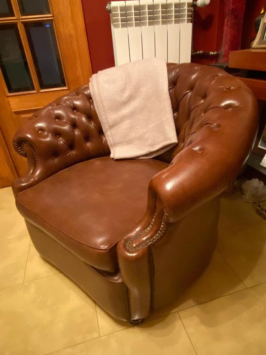 Poltrona toda em Picotiné