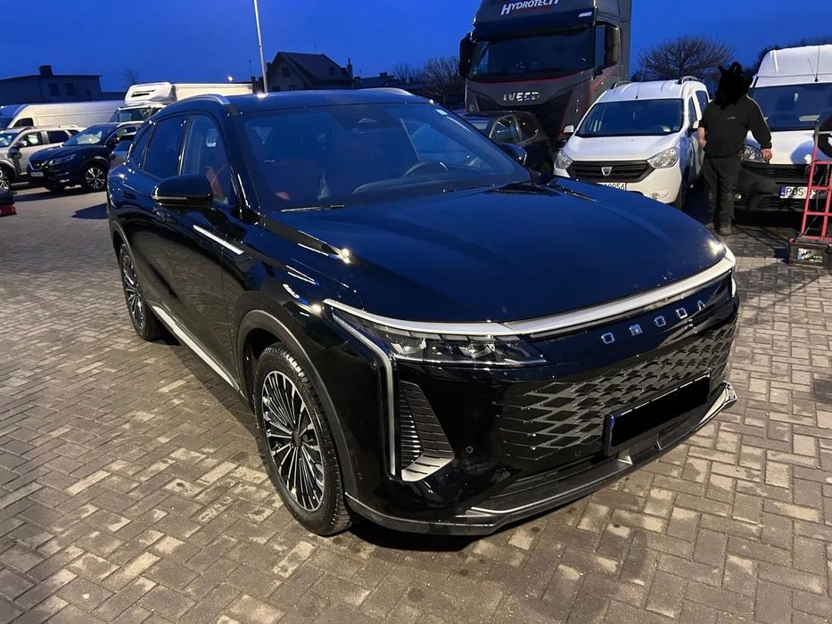 Omoda 9 Plug-In Hybryda 537 KM  Przebieg: 6.000 km Faktura VAT 23%