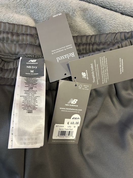 Нові спортивні штани new balance. Дуже гарний колір. Гарно виглядают.