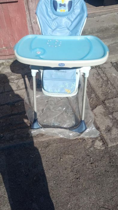 Стільчик для годування.600грн