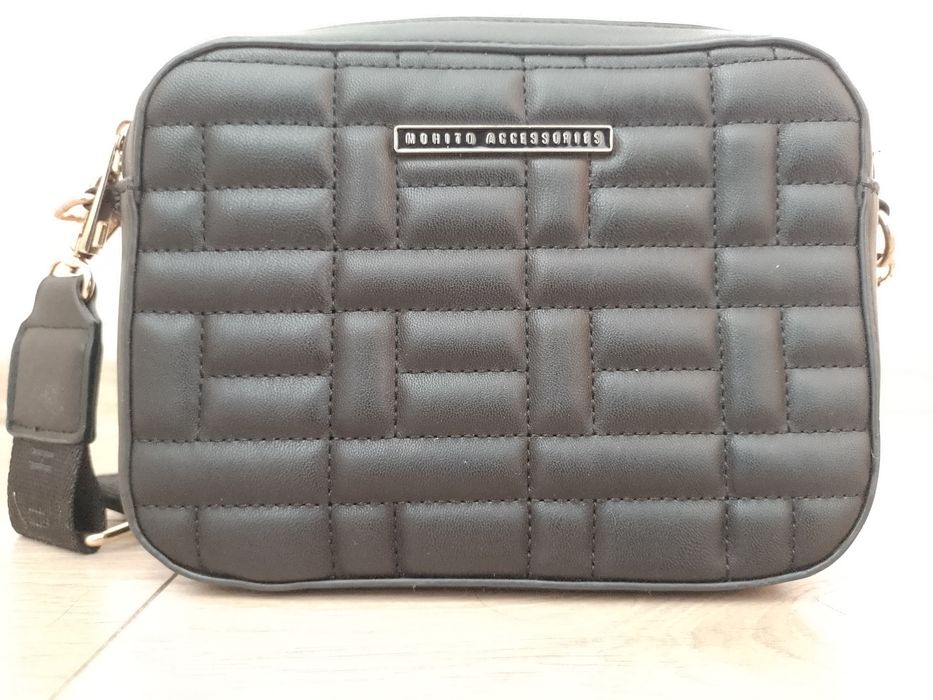 Czarna, mała  torebka