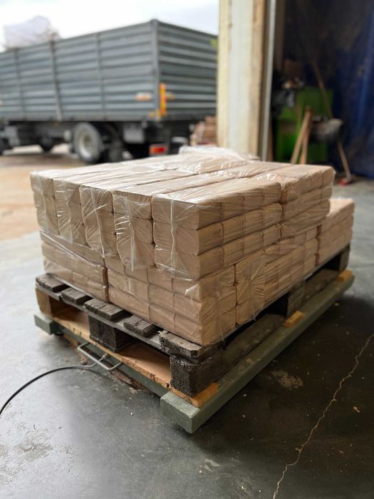 Brykiet drzewny bukowy kostka RUF polski producent 980 kg