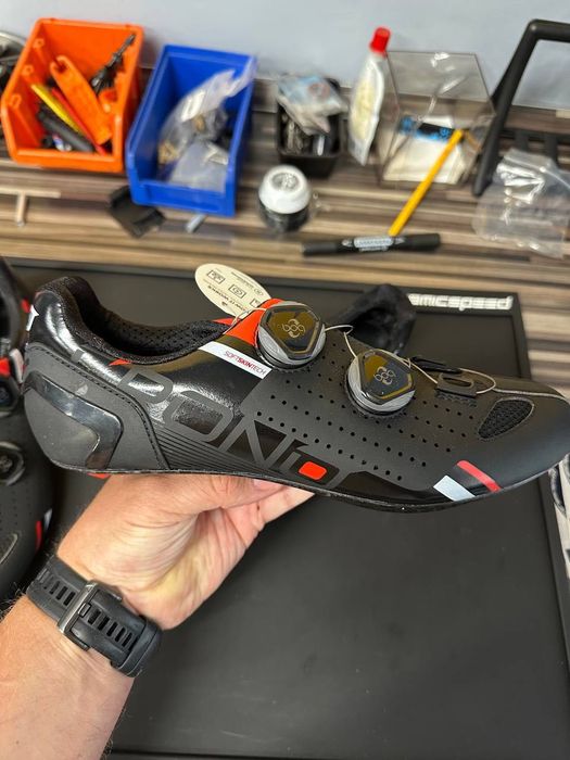 Веловзуття шосейне Crono CR1 carbon 38 розмір