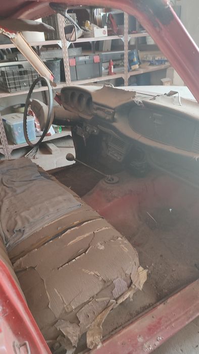 Carrinha Bedford KBD 25 para restauro