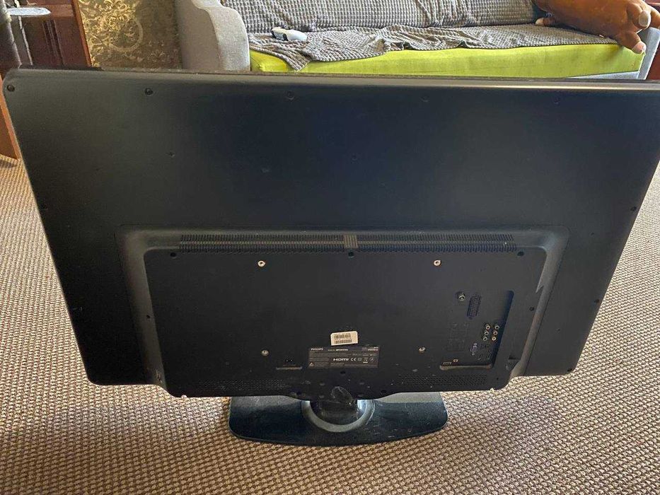 Телевизор Philips 43 дюйма  42PFL4806H/58 (не работает)